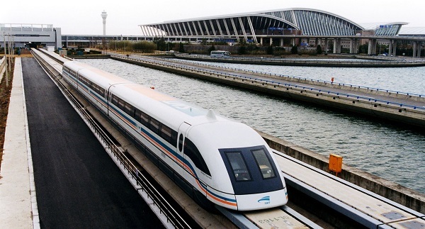 В Китае запустят поезда со скоростью 600 километров в час