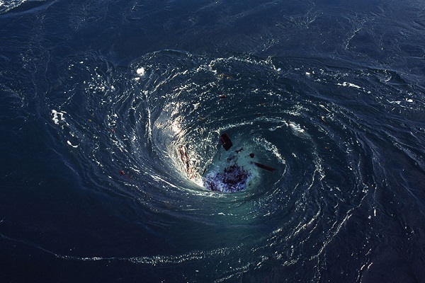 Самые загадочные места в Мировом океане