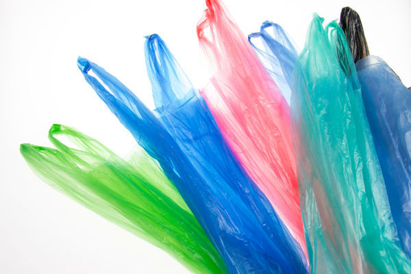 Госдума дала комментарий по инициативе о запрете пластиковых пакетов