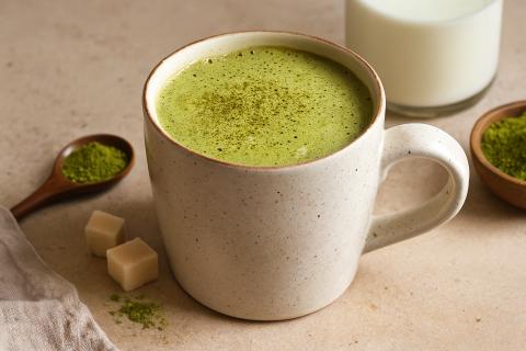 Напиток долголетия с обратным эффектом: почему матча может лишить вас волос