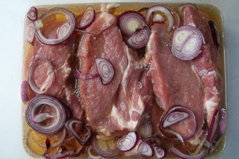 Маринад с рябиной меняет вкус дичи — шашлык просят приготовить ещё