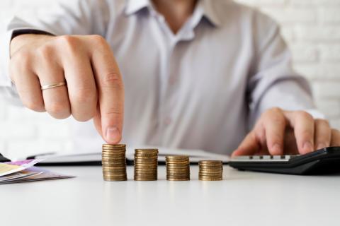 Снижение цен на смартфоны и компьютеры замедлило инфляцию в Хабаровском крае