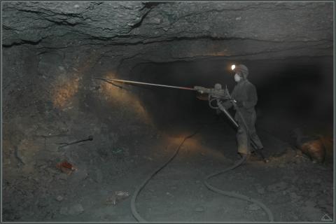 Эксперты МИСИС показали сокращение человеческого фактора в добыче МИСИС