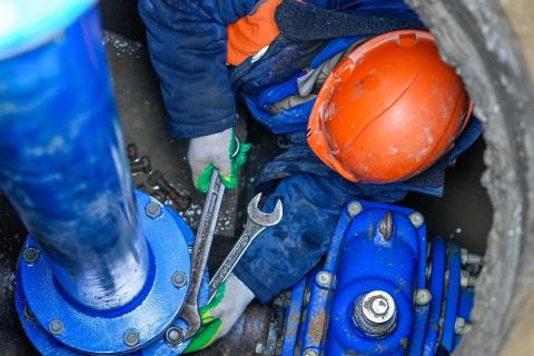 В Волноваху доставили десять километров труб для водопровода — Ямал рядом