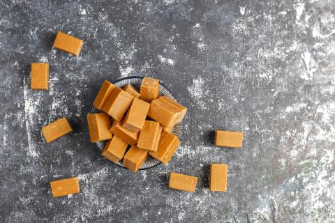 Натуральная карамель за 20 минут: рецепт, который заменит фабричные сладости