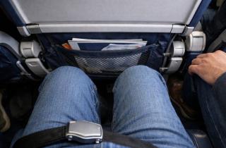 Эконом или пытка? Как выбрать место в самолёте, чтобы перелёт не стал кошмаром