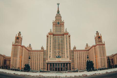 Сентябрь уже близко: стипендии меняются — кто останется с 2 тысячами, а кто получит 30