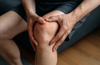 Врач Беляева: хруст суставов может быть первым признаком артроза — Pravda.Ru