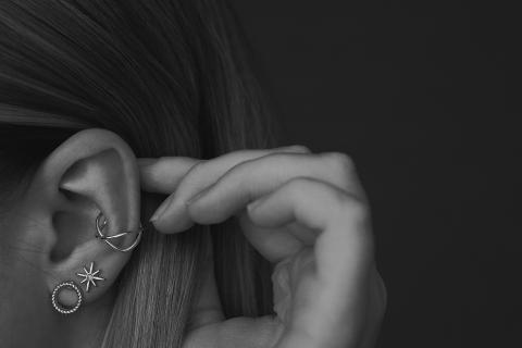 Когда мир начинает качаться: учёные нашли в теле человека критическую точку равновесия