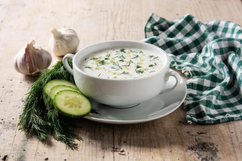 Этот холодный суп без мяса просят снова и снова: рецепт севера из 4 ингредиентов