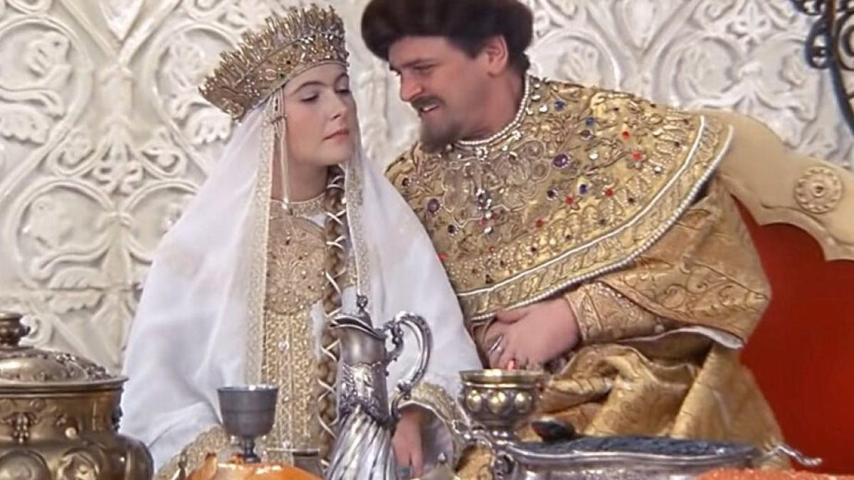 Иван Грозный и царица. Кадр из фильма