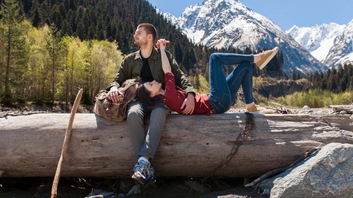 Молодая красивая пара