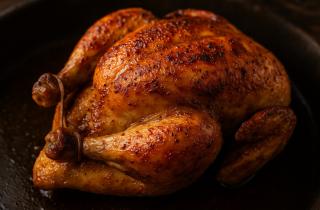 Маринад с мёдом и имбирем обеспечил курице мягкую карамелизацию — Едим Дома