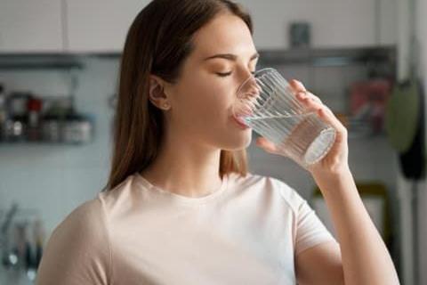 Постоянная жажда может быть тревожным симптомом — эндокринолог Гончарова