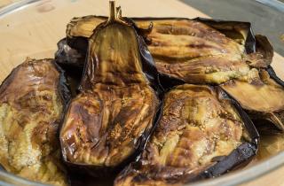 Паприка и чеснок делают баклажаны более вкусными — шеф-повар