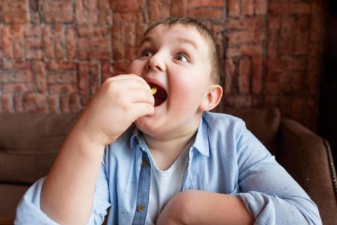 Тикающая бомба под розовыми щечками: бабушкины сказки о перерастании веса оказались обманом