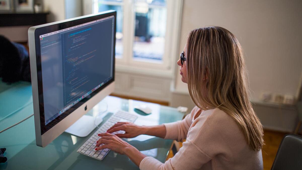 Женщина на работе Женщина на работе