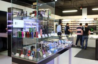 В Ямале власти планируют запрет на продажу электронных сигарет — губернатор Артюхов