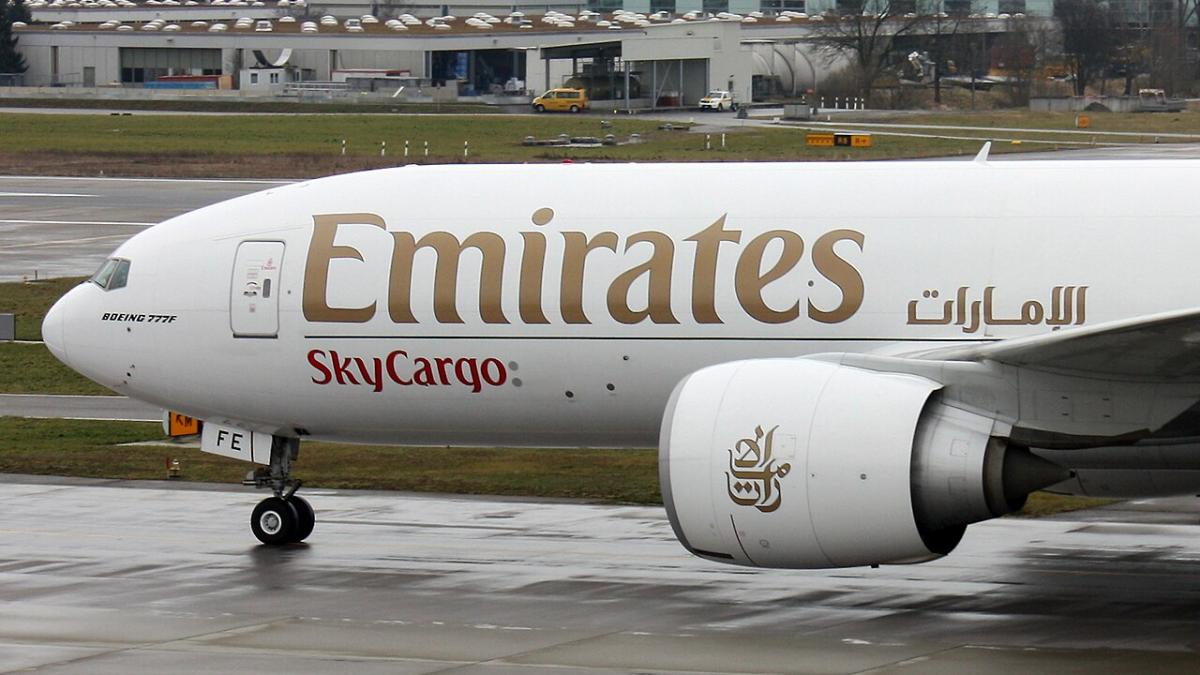 Самолёт Emirates Самолёт Emirates