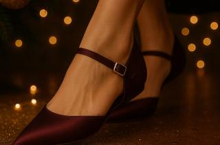 Каблуки уходят в запас: сочетание миди с балетками защищает сосуды и дарит лёгкость шага