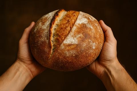 Житель Салехарда заметил хлеб с датой из будущего — сотрудники пекарни