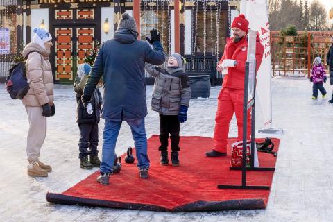 В России введена ежегодная семейная выплата с 2026 года — Правительство РФ