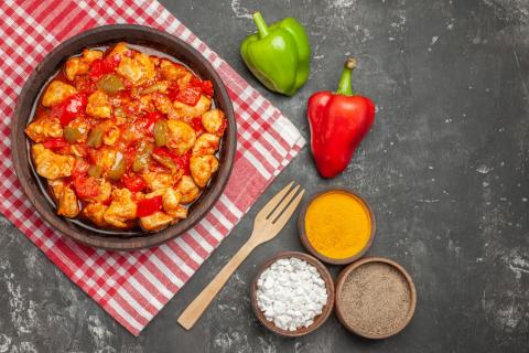 Прогрев паприки усилил аромат курицы — технологи пищпрома