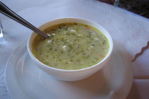 Двойная обработка костей улучшила прозрачность бульона — эксперты по северной кухни