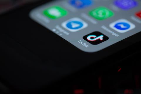 Они не смогут долго работать — что произойдёт с поколением TikTok через 10 лет