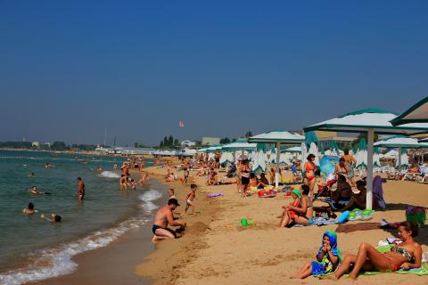 Песок уходит прямо из-под ног: пляжи исчезают, а спасение оказалось не таким простым