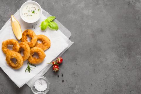 Колечки из пюре приобрели хрустящую корочку при обжарке — гастрономы