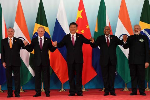 $1 трлн на пятерых: БРИКС растёт и объединяется