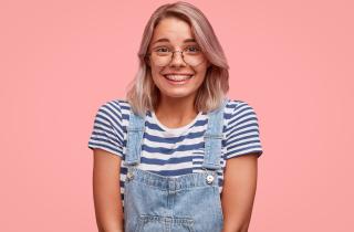 Специалисты: при брекетах необходимо увеличивать время чистки зубов до 3–5 минут