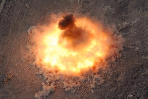 Почему термобарические боеприпасы называют вакуумными бомбами — объяснение экспертов