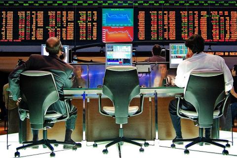 Подростки на бирже: что покупают юные инвесторы из России