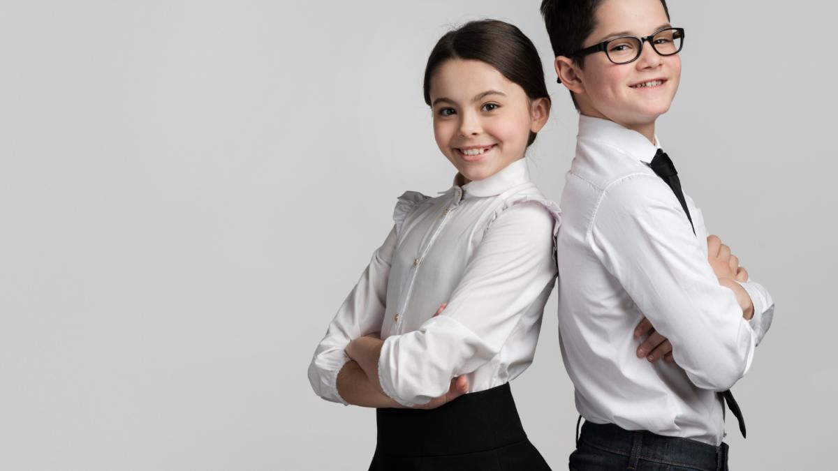 дети в школьной форме