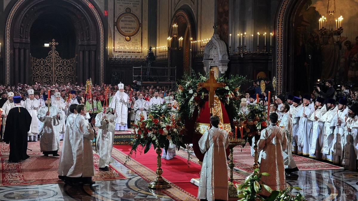 Пасхальное богослужение в Храме Христа Спасителя Пасхальное богослужение в Храме Христа Спасителя