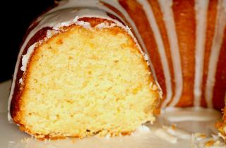 Добавила ложку сока новогоднего ингредиента — и кекс стал влажным, как десерт из дорогого кафе