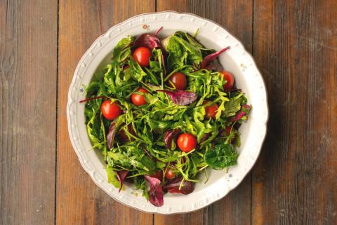 Шпинат и клюква делают курицу нежнее — как это работает