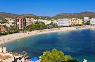 Майорка запретила въезд туристам в центр на авто