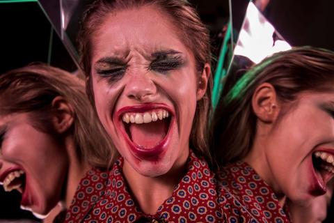 Из стен лезли чудовища: как жители Пон-Сент-Эспри получили билет в личный ад — безумный 1951 год