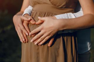 Мужчины отказываются от секса с беременными из-за страха навредить — Мел