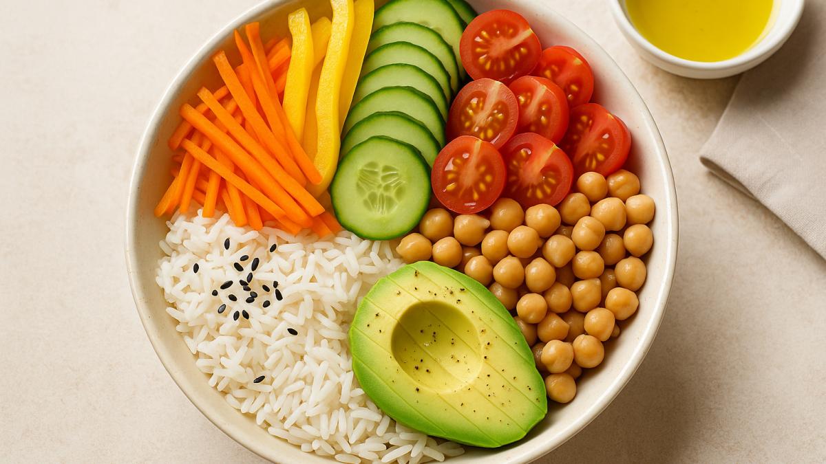 Овощной боул с рисом и нутом