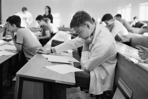 Пересдать и победить: стартовал резервный период ЕГЭ