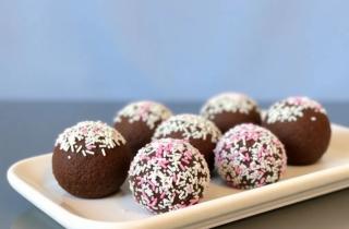 Желатин замачивают перед приготовлением панна-котты — повара