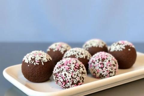 Желатин замачивают перед приготовлением панна-котты — повара