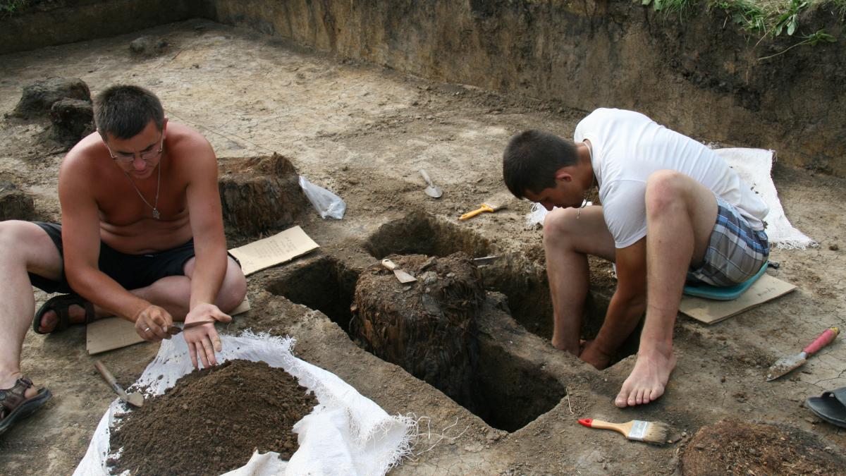 Археологические раскопки на месте Албазинского острога (2014 г.) Археологические раскопки на месте Албазинского острога (2014 г.)