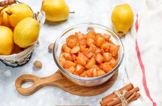 Жаль, раньше не знал: один ингредиент делает грушевый мармелад ароматнее, чем магазинные сладости