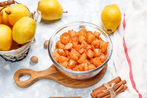 Жаль, раньше не знал: один ингредиент делает грушевый мармелад ароматнее, чем магазинные сладости