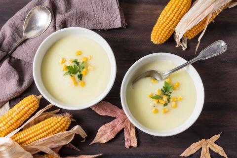 Каша с морошкой и козьим молоком помогает при гастрите и пониженном гемоглобине